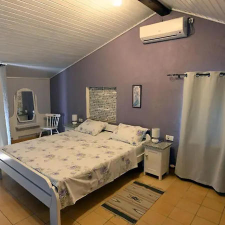 Villa Buby By Guide *