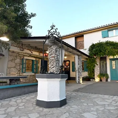 Villa Buby By Guide *